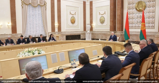 Качество и проблемы в сфере высшего образования: Лукашенко собрал ректоров для серьезного разговора